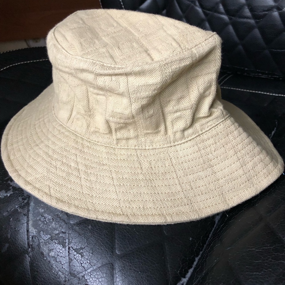 Salvatore Ferragamo Bucket Hat